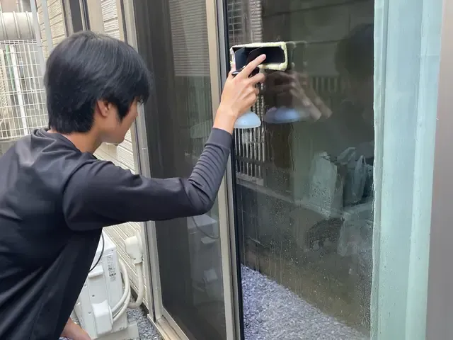 ハウスクリーニングの作業写真3