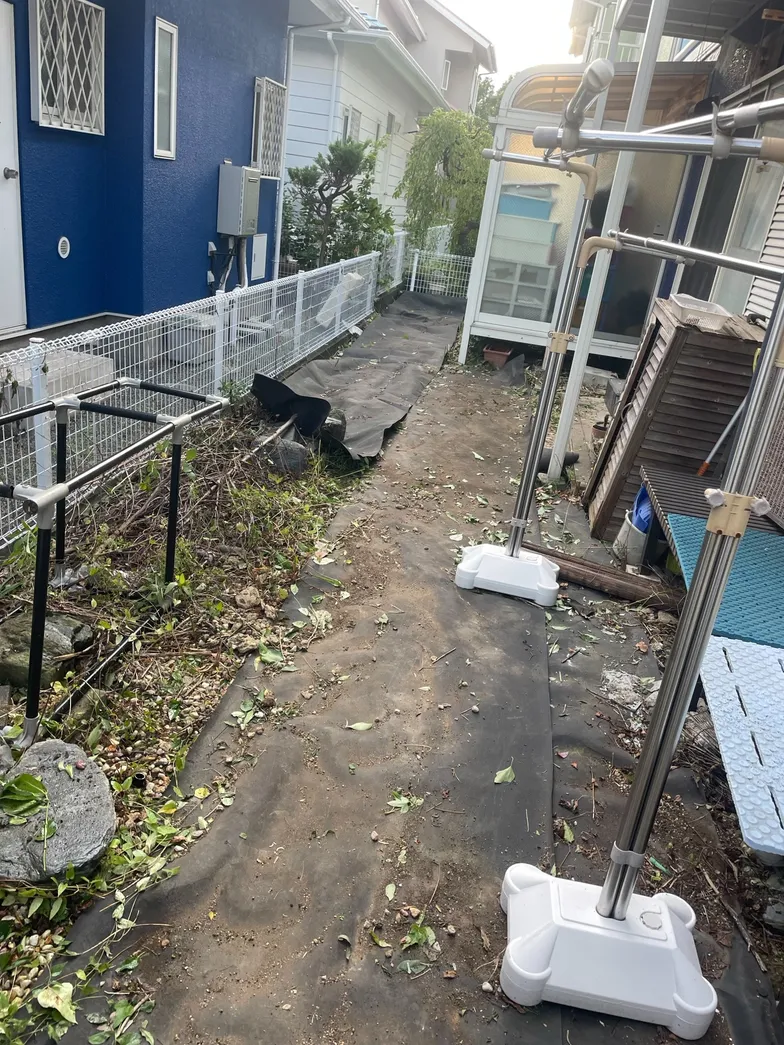 草むしり/木の剪定/庭管理の作業写真3